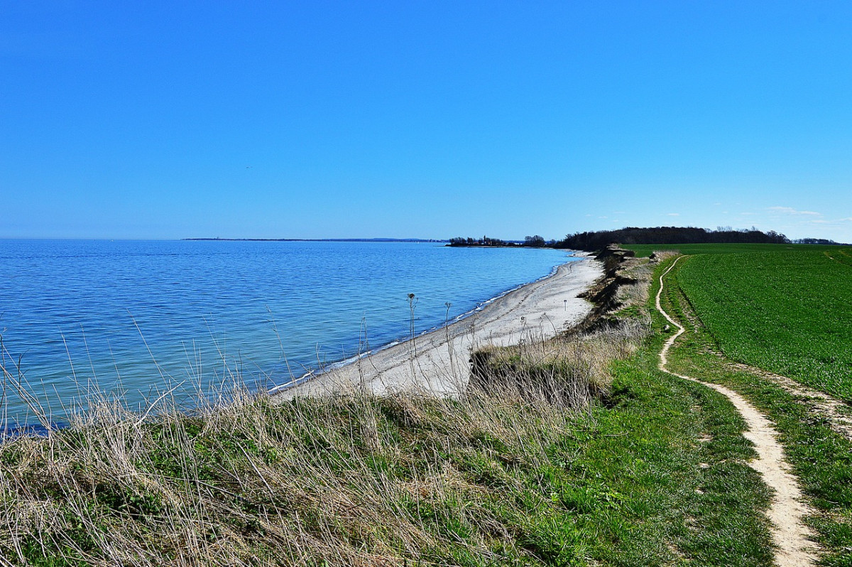 découvrez les plus belles plages au monde, des paysages paradisiaques, des eaux turquoises et des activités balnéaires vibrantes. explorez notre guide pour trouver votre prochaine destination de rêve au bord de la mer !