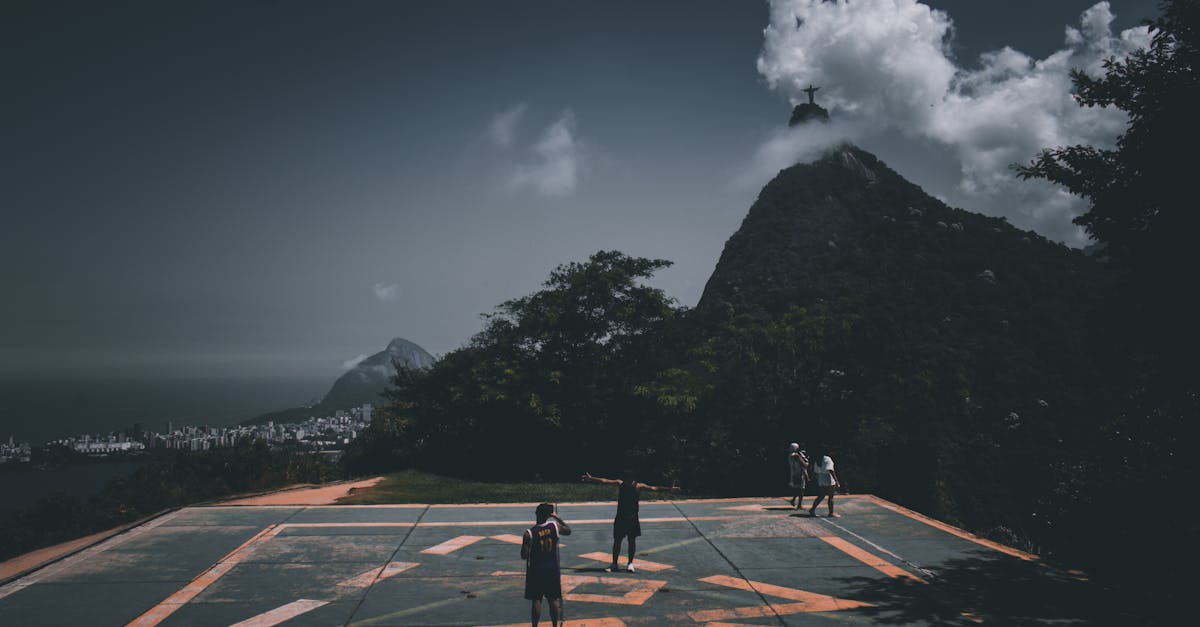 découvrez des paysages à couper le souffle, où la beauté de la nature se révèle dans toute sa splendeur. des montagnes majestueuses aux plages paradisiaques, explorez des panoramas inoubliables qui sauront émerveiller vos sens.