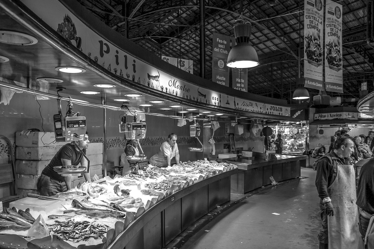 découvrez les marchés locaux, où saveurs authentiques et produits frais se rencontrent. explorez une variété de stands proposant fruits, légumes, artisanat et spécialités gastronomiques, tout en soutenant les producteurs de votre région.