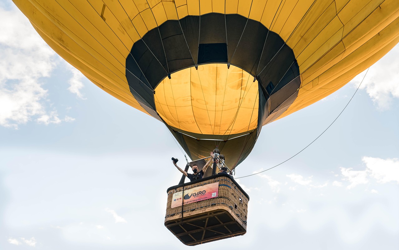 découvrez des aventures captivantes à travers le monde ! plongez dans des récits palpitants de voyageurs audacieux, explorez des paysages époustouflants et laissez-vous inspirer par des expériences inoubliables qui éveilleront votre esprit d'aventure.